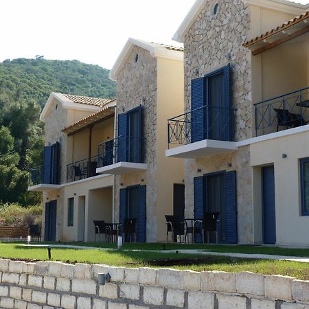 Ilianthos Apartments & Studios Mikros Gialos Esterno foto