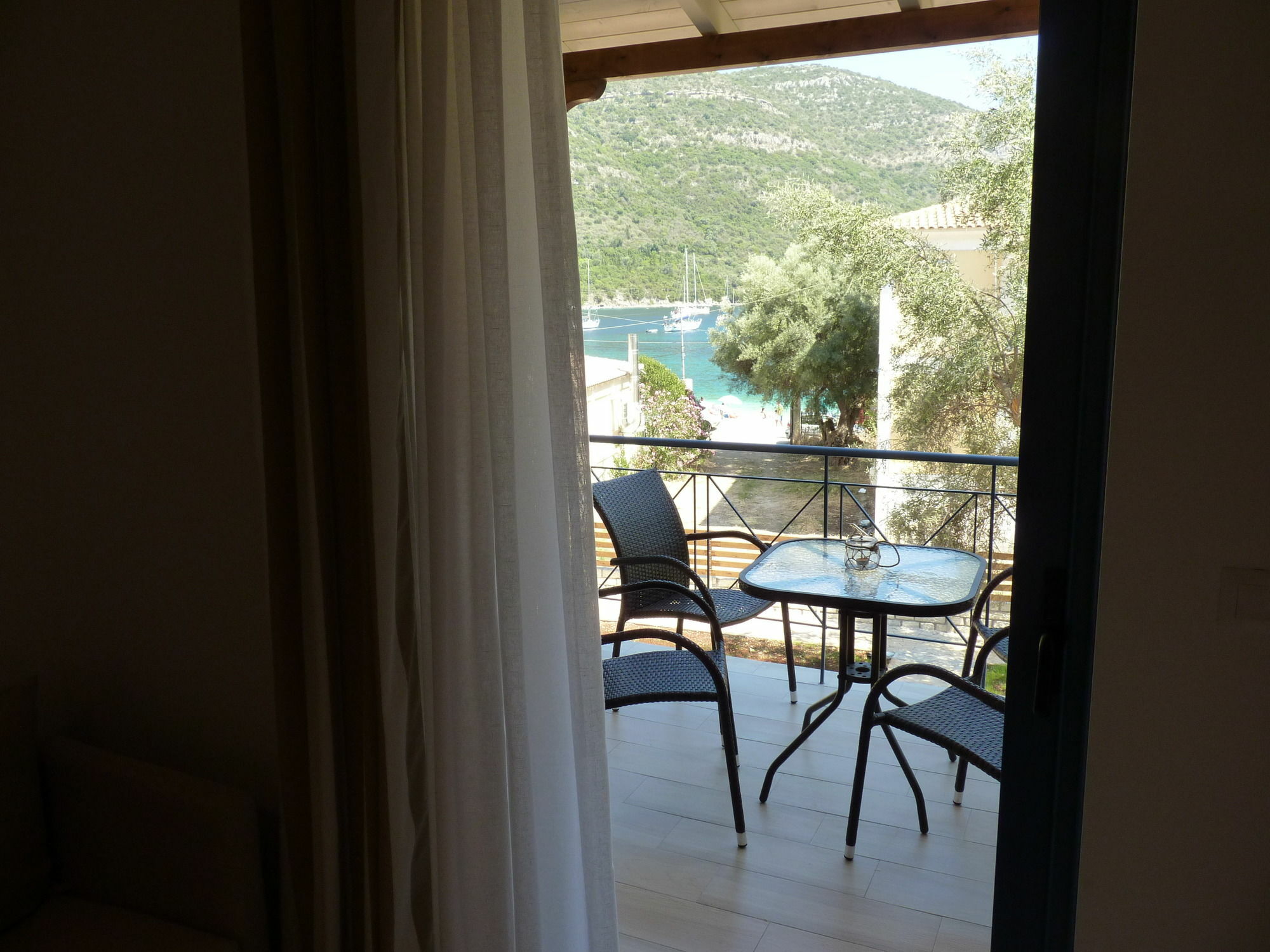 Ilianthos Apartments & Studios Mikros Gialos Esterno foto