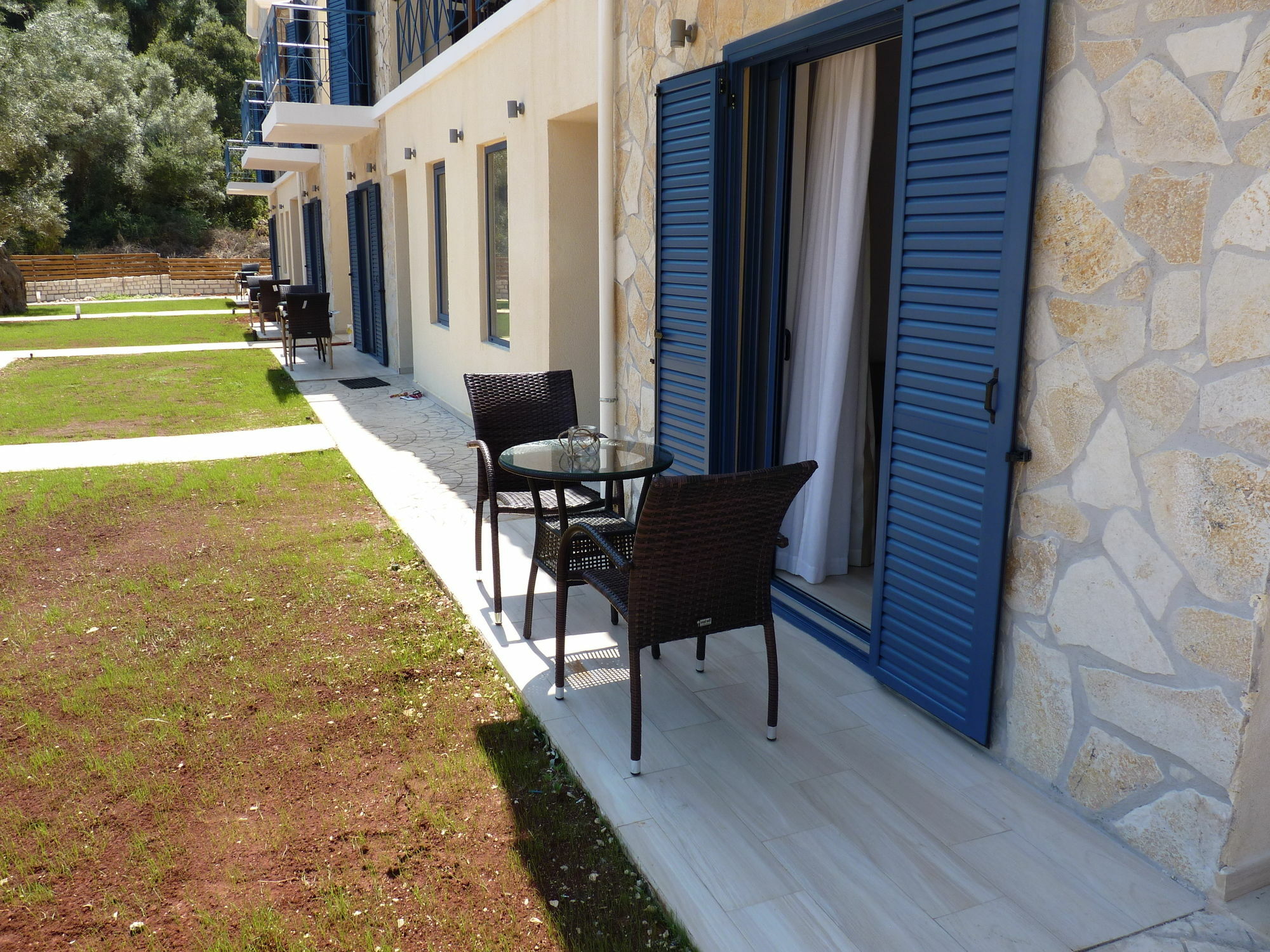 Ilianthos Apartments & Studios Mikros Gialos Esterno foto