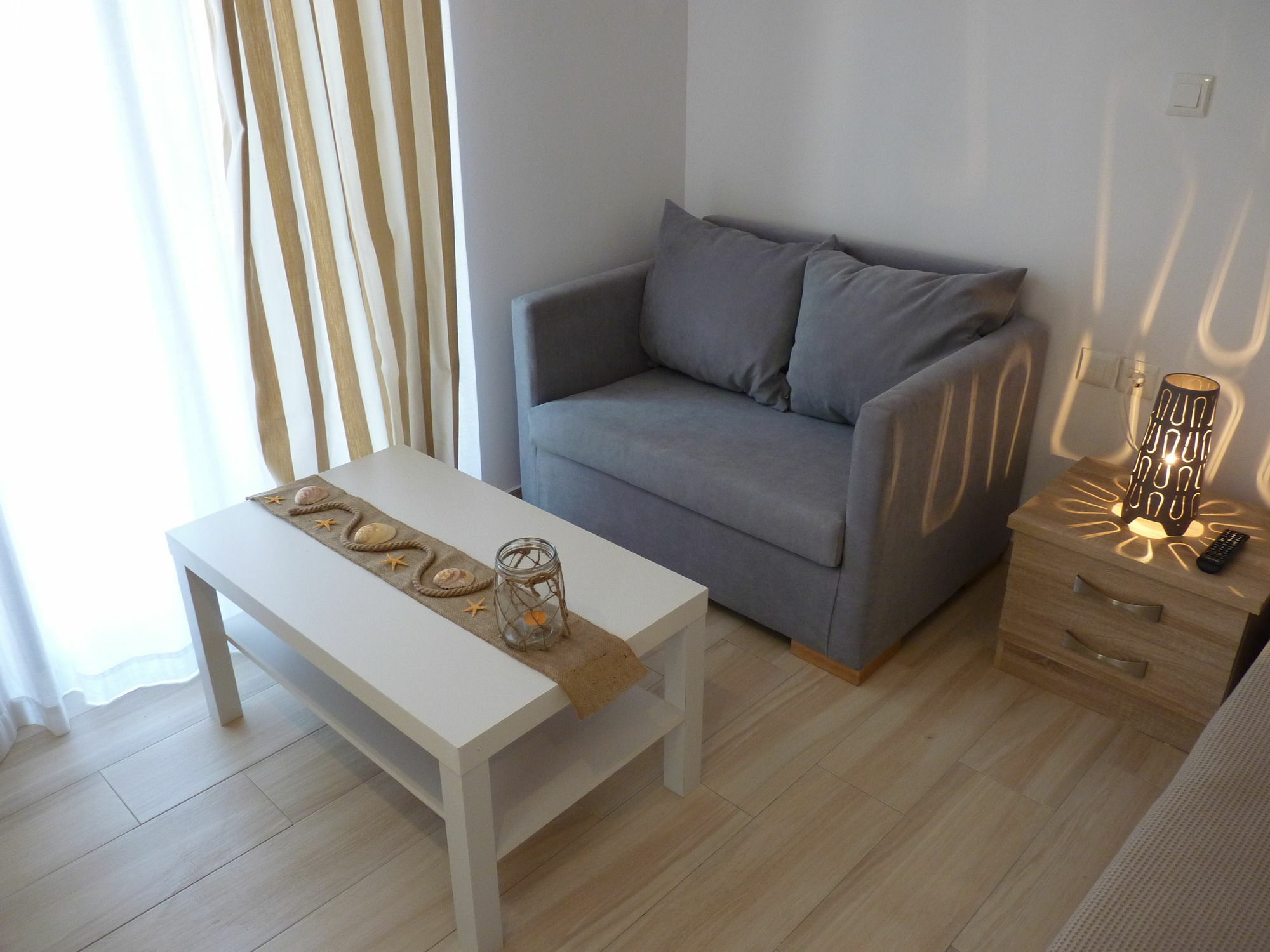 Ilianthos Apartments & Studios Mikros Gialos Esterno foto