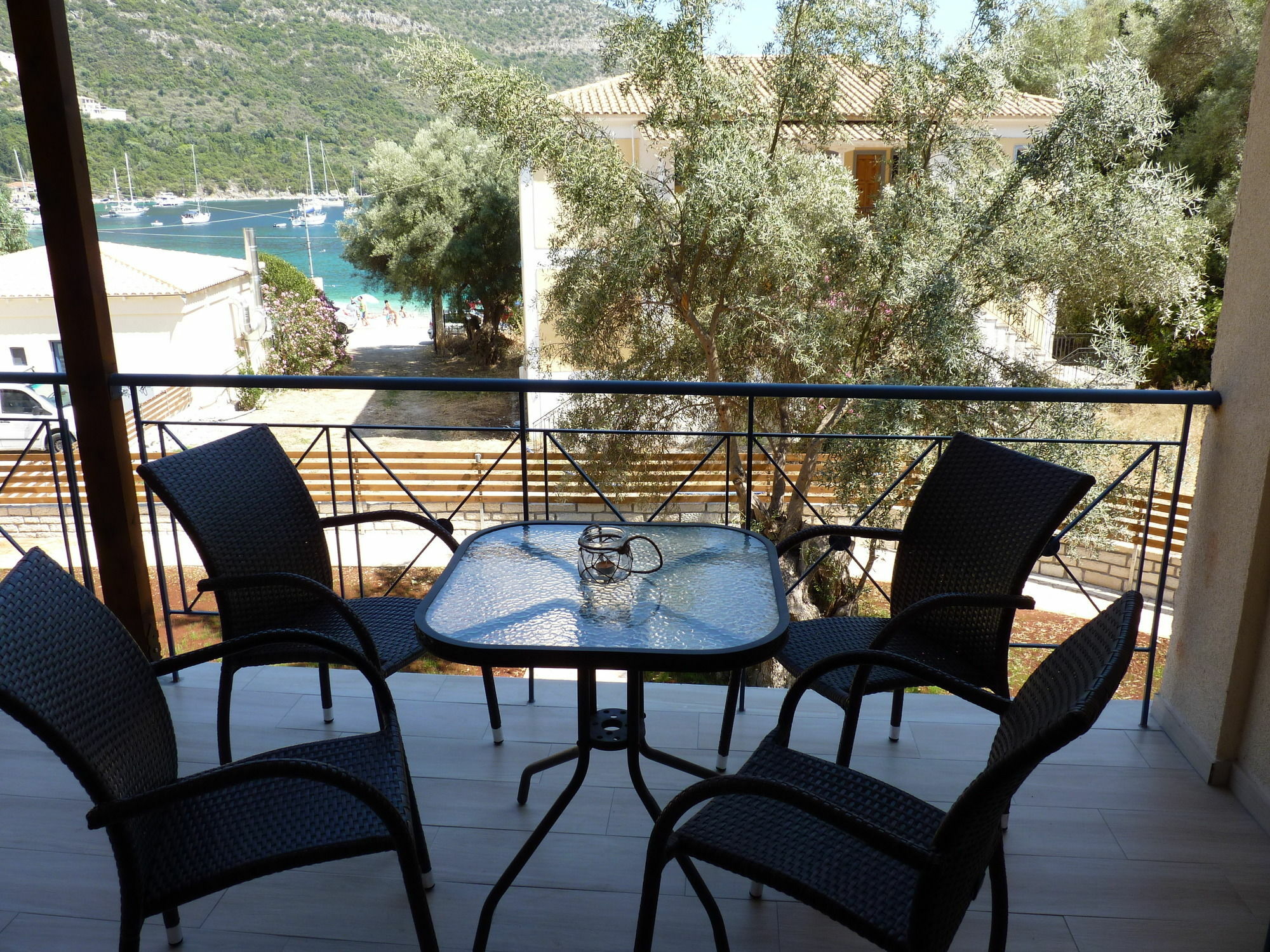 Ilianthos Apartments & Studios Mikros Gialos Esterno foto
